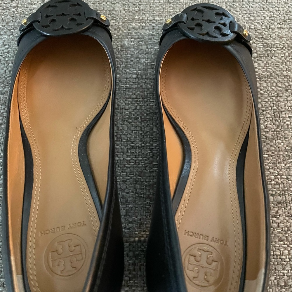 Tory Burch Black Leather Logo mini Miller 45mm pumps - Picture 4 of 9